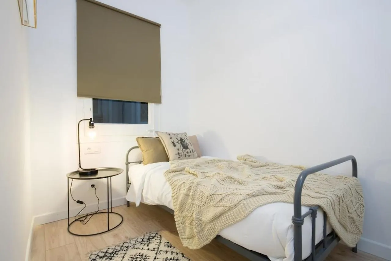 Casa Cosi - Casanova 3 Apartment Barcelona 0*,